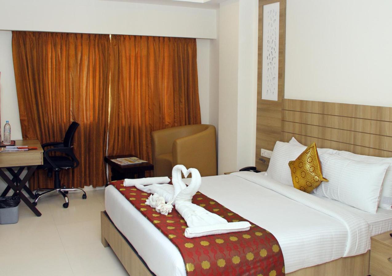 Hotel Vinayaga By Poppys ,Kumbakonam Zewnętrze zdjęcie