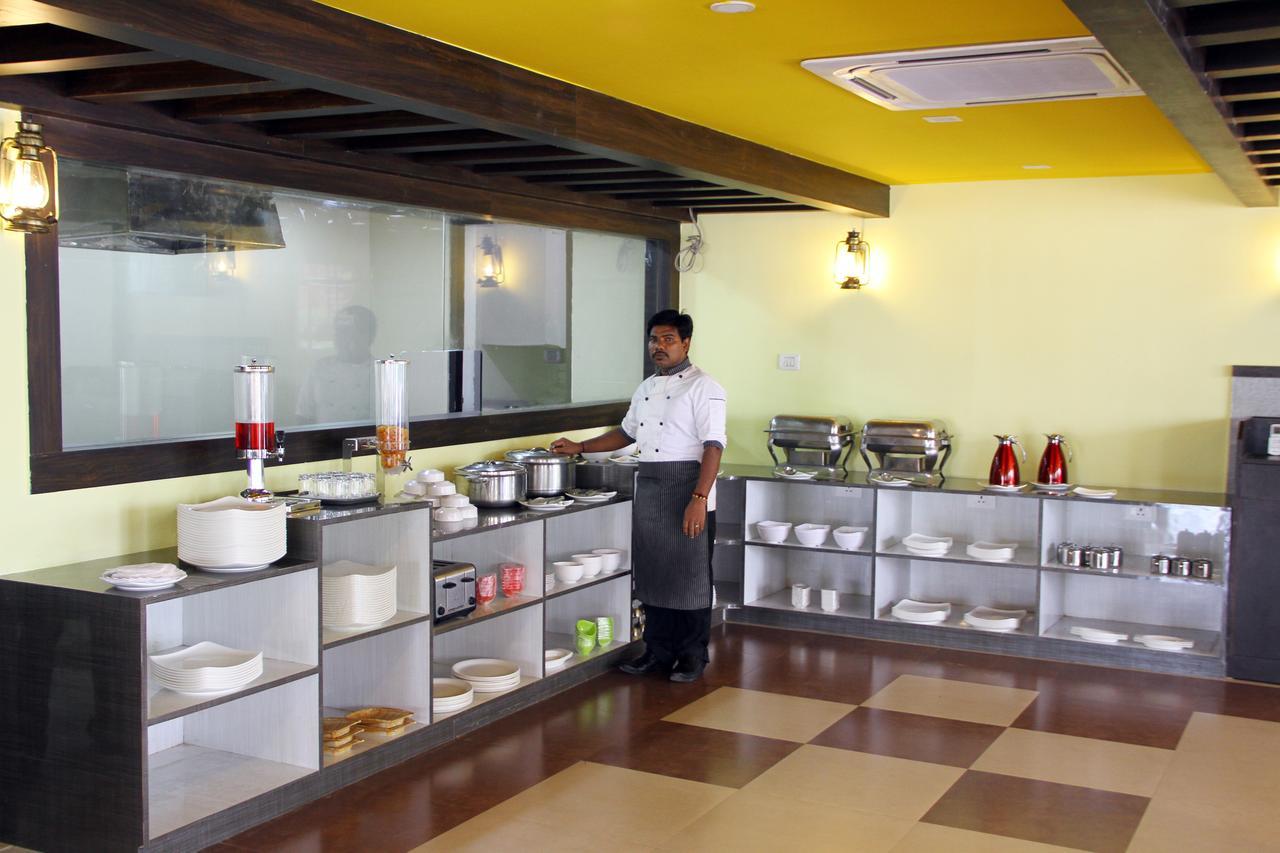 Hotel Vinayaga By Poppys ,Kumbakonam Zewnętrze zdjęcie
