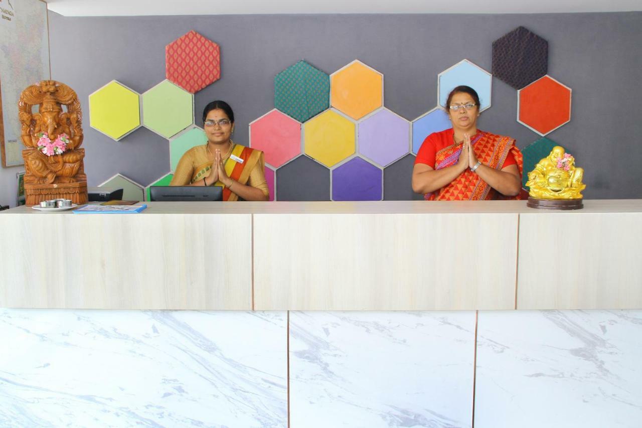 Hotel Vinayaga By Poppys ,Kumbakonam Zewnętrze zdjęcie